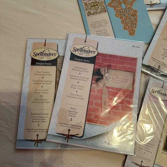 Spellbinder Embossing Machine Bundle - Picture 4 of 16